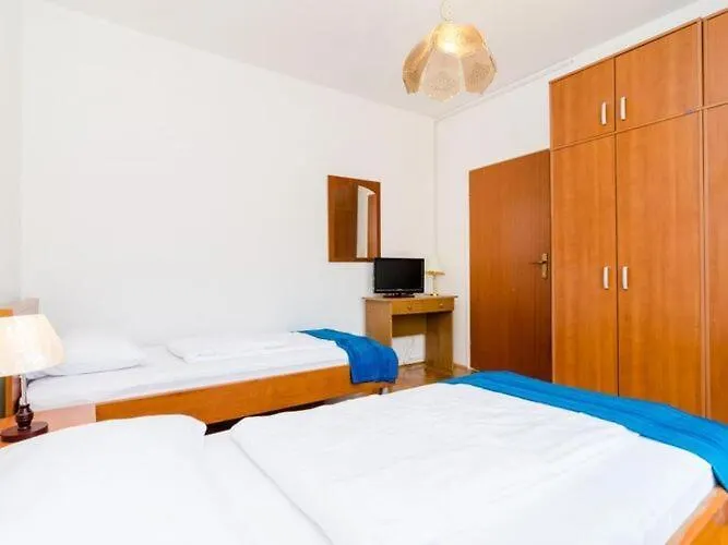 Apartamento 3 Bedroom With Balcony *