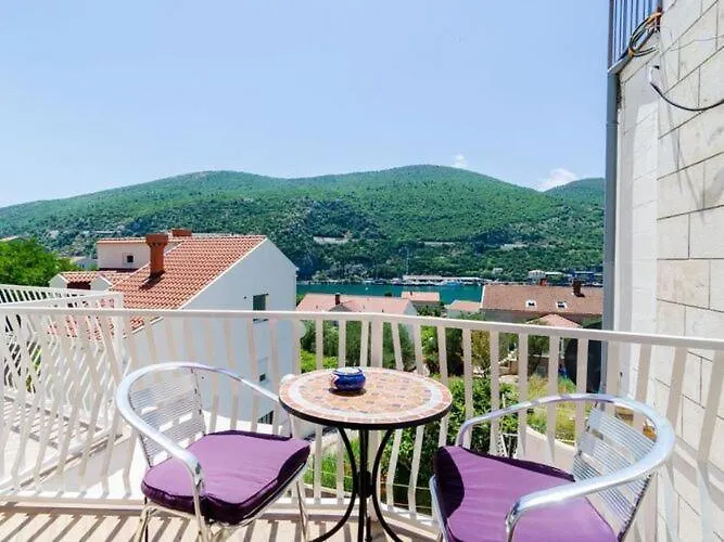 3 Bedroom With Balcony Mokošica