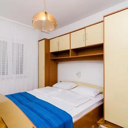 Peco - Three Bedroom With Balcony And Sea View Mokosica