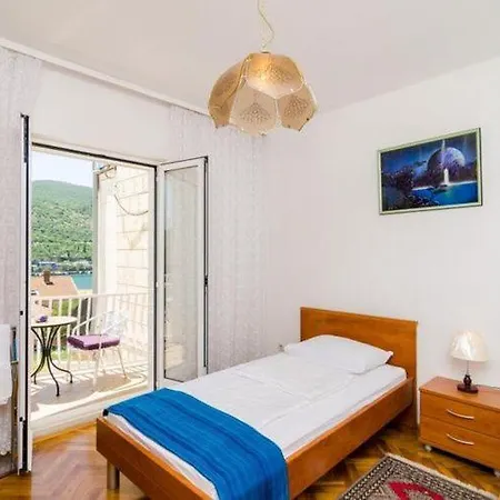 Peco - Three Bedroom With Balcony And Sea View * Mokosica