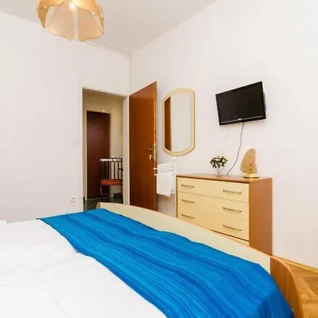 Apartment Peco - Three Bedroom With Balcony And Sea View