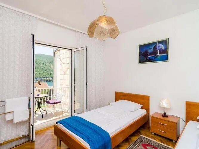 3 Bedroom With Balcony * Mokošica