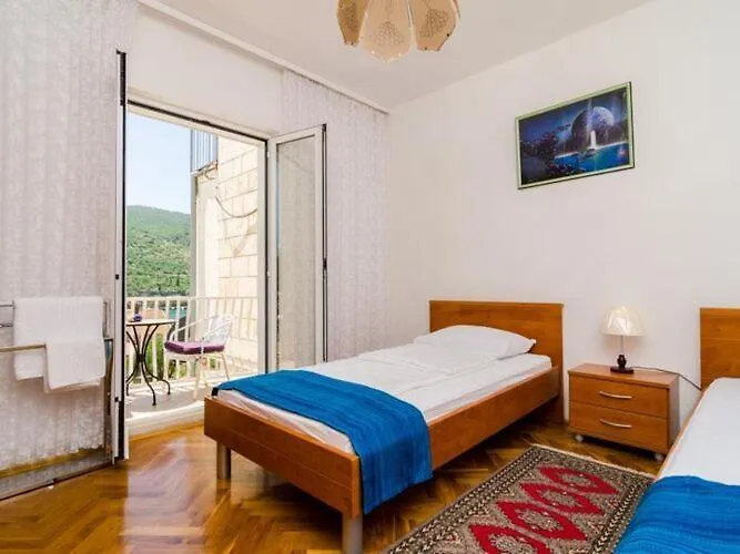3 Bedroom With Balcony Apartamento