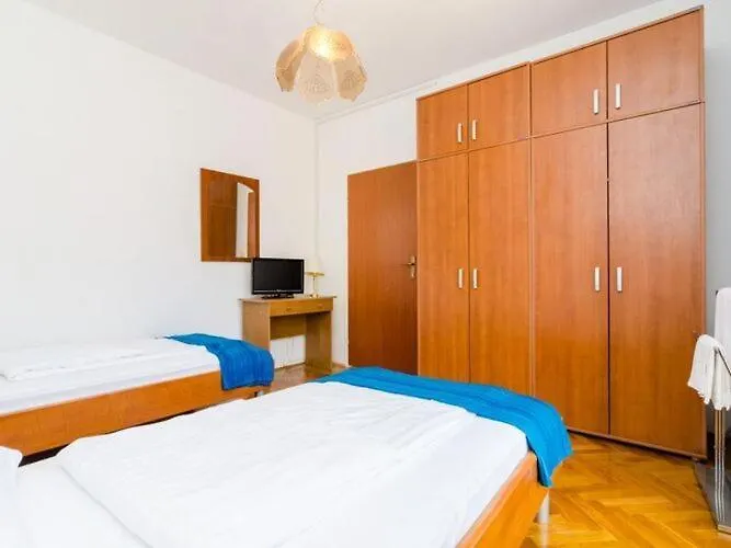 3 Bedroom With Balcony Apartamento *