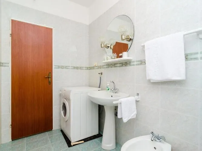 3 Bedroom With Balcony *