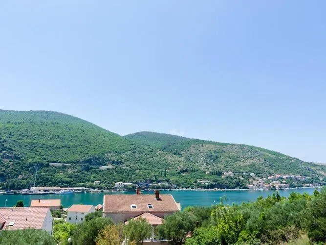 3 Bedroom With Balcony Apartamento *