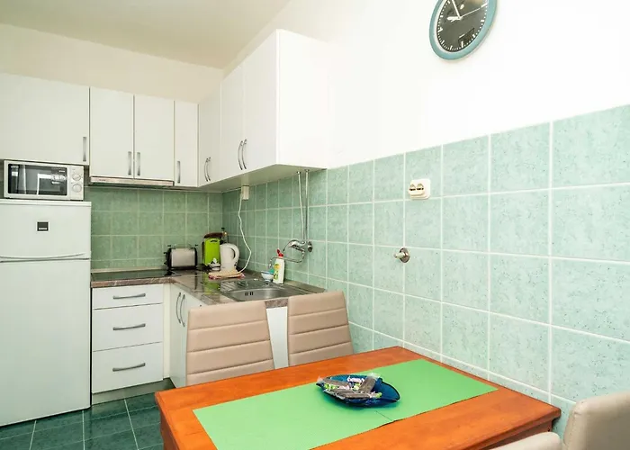 Apartamento 3 Bedroom With Balcony *